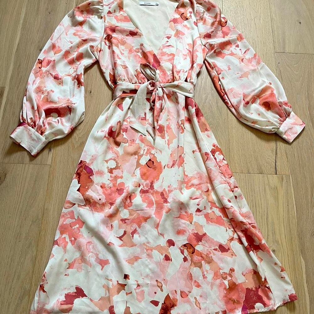 JustFab pink floral midi dress tie waist long balloon button sleeves. Size L